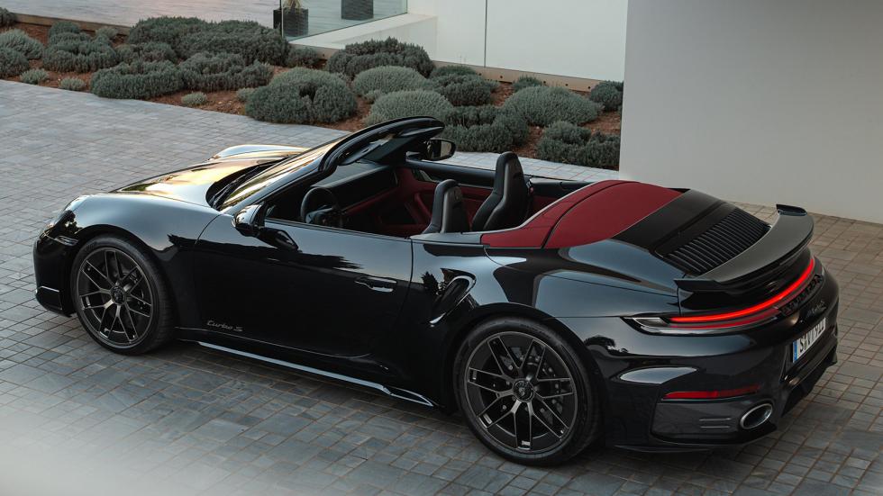 Porsche 911 Turbo S: Υβριδική για πρώτη φορά με 711 άλογα 